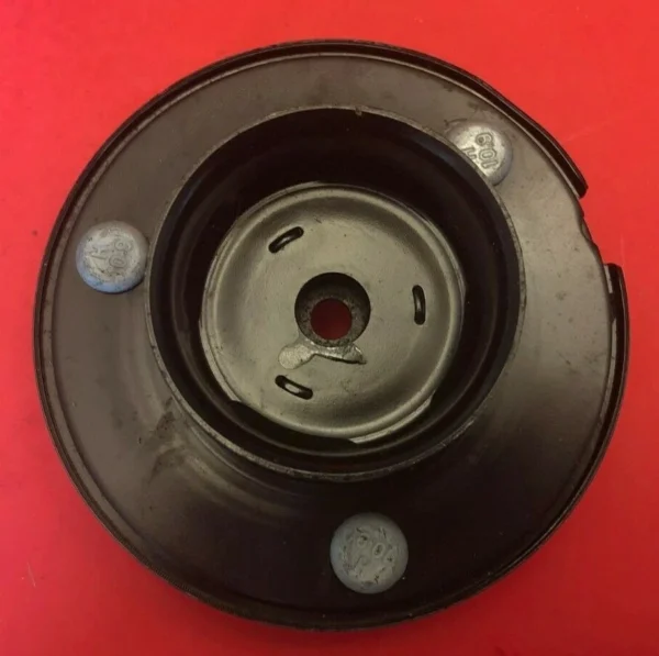 NOS OEM GM 15840282 Front Suspension Strut Mount Support - Image 3