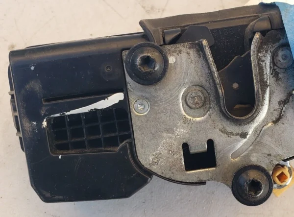 General Motors 25811735, Door Lock Actuator Motor - Image 3